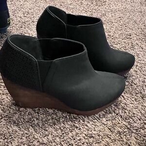 Wedges size 8